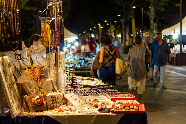 Local evening markets and Cervia annual market