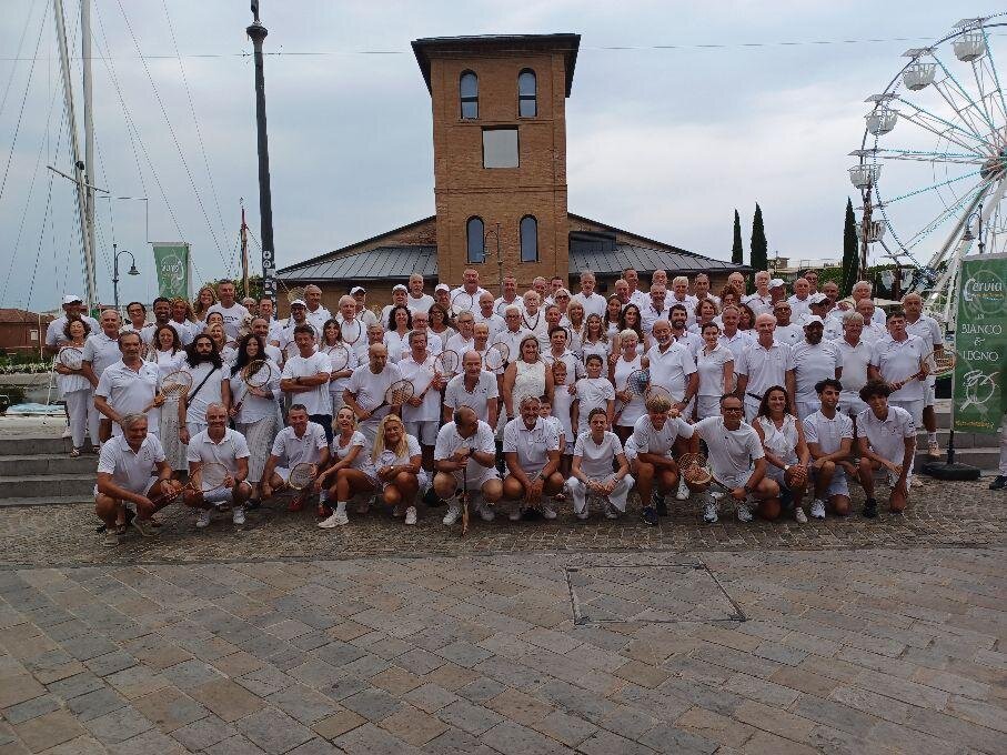 Tennis in Bianco & Legno - Foto di gruppo
