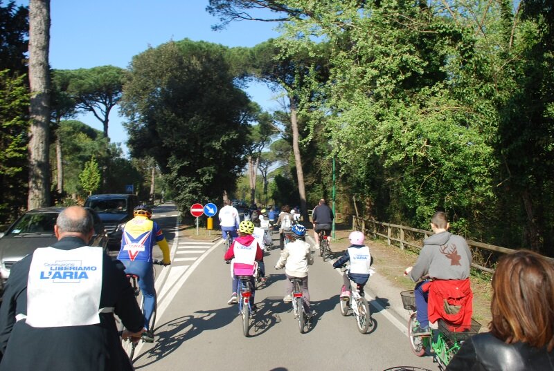 Sciame di biciclette