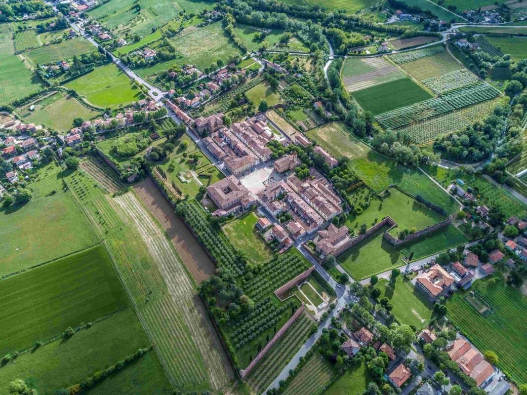 Castrocaro Terme and Terra del Sole. The Land named after the Sun