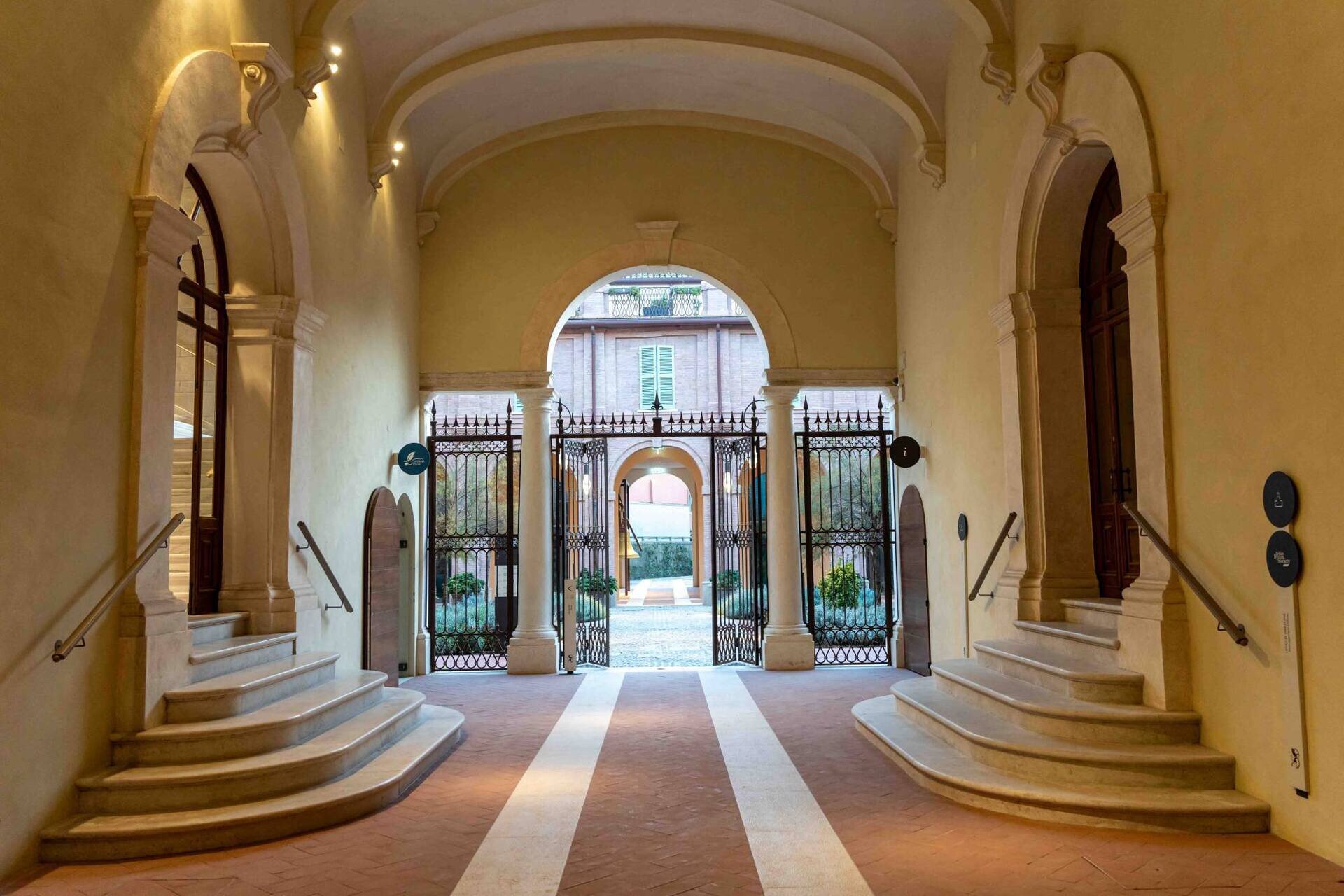 Guided Tour of Palazzo Guiccioli: Byron, the Risorgimento and a Rediscovered Treasure