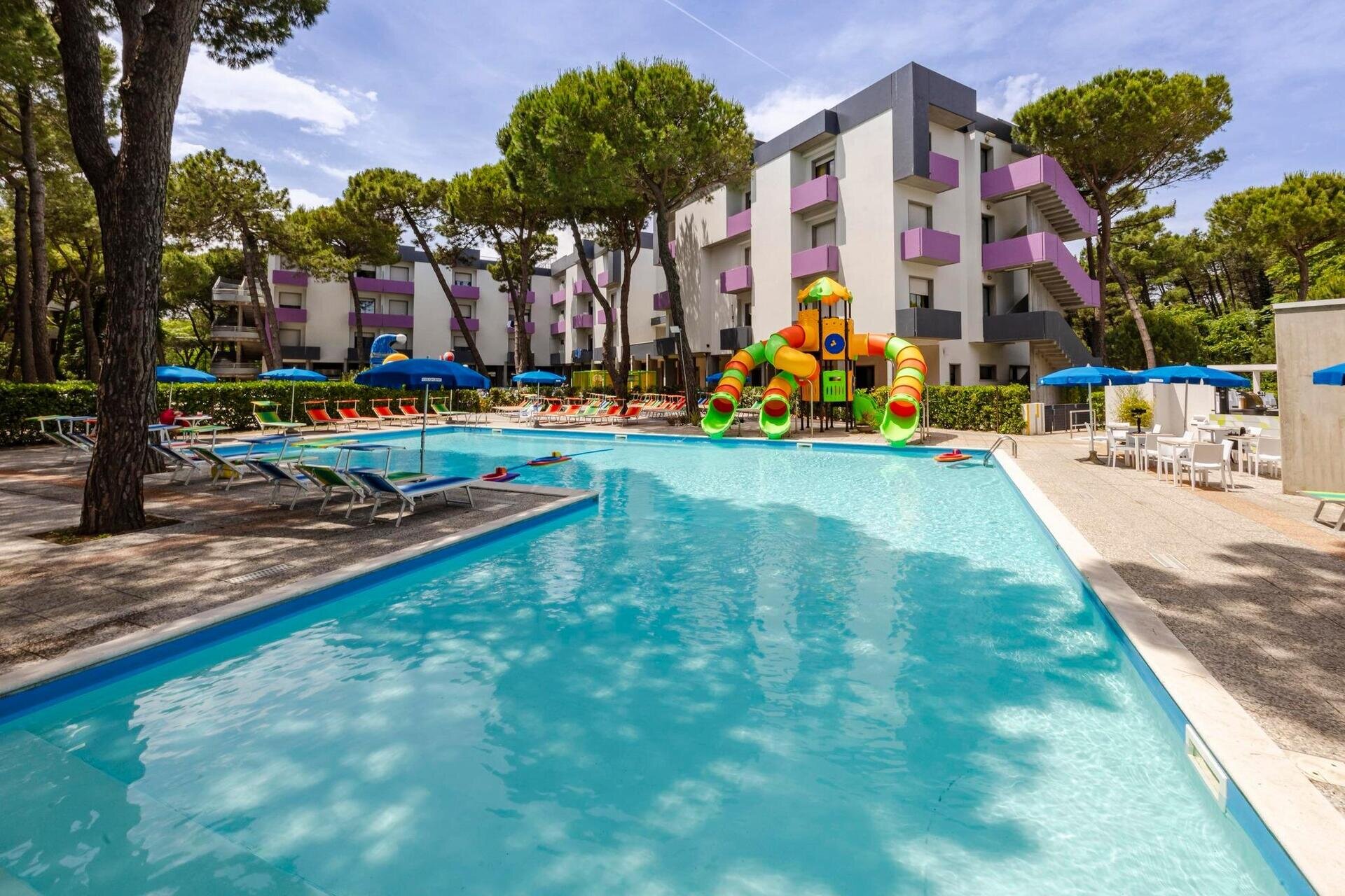 Color Bay Village