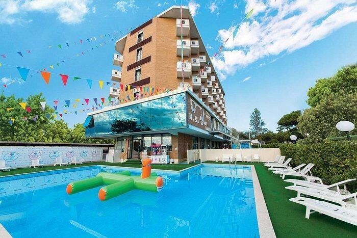 Hotel Maxy – Savini Beach